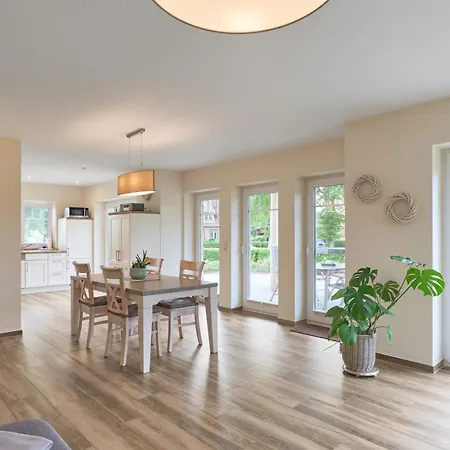 Kanalblick, Schiffsdeck * Oldenbuttel